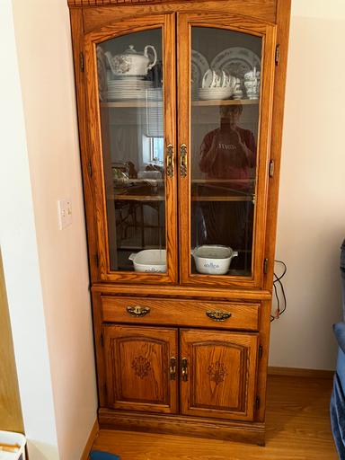 Photo of China cabinet - 1