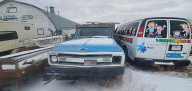 Photo of 1971 chevy c30 - 2