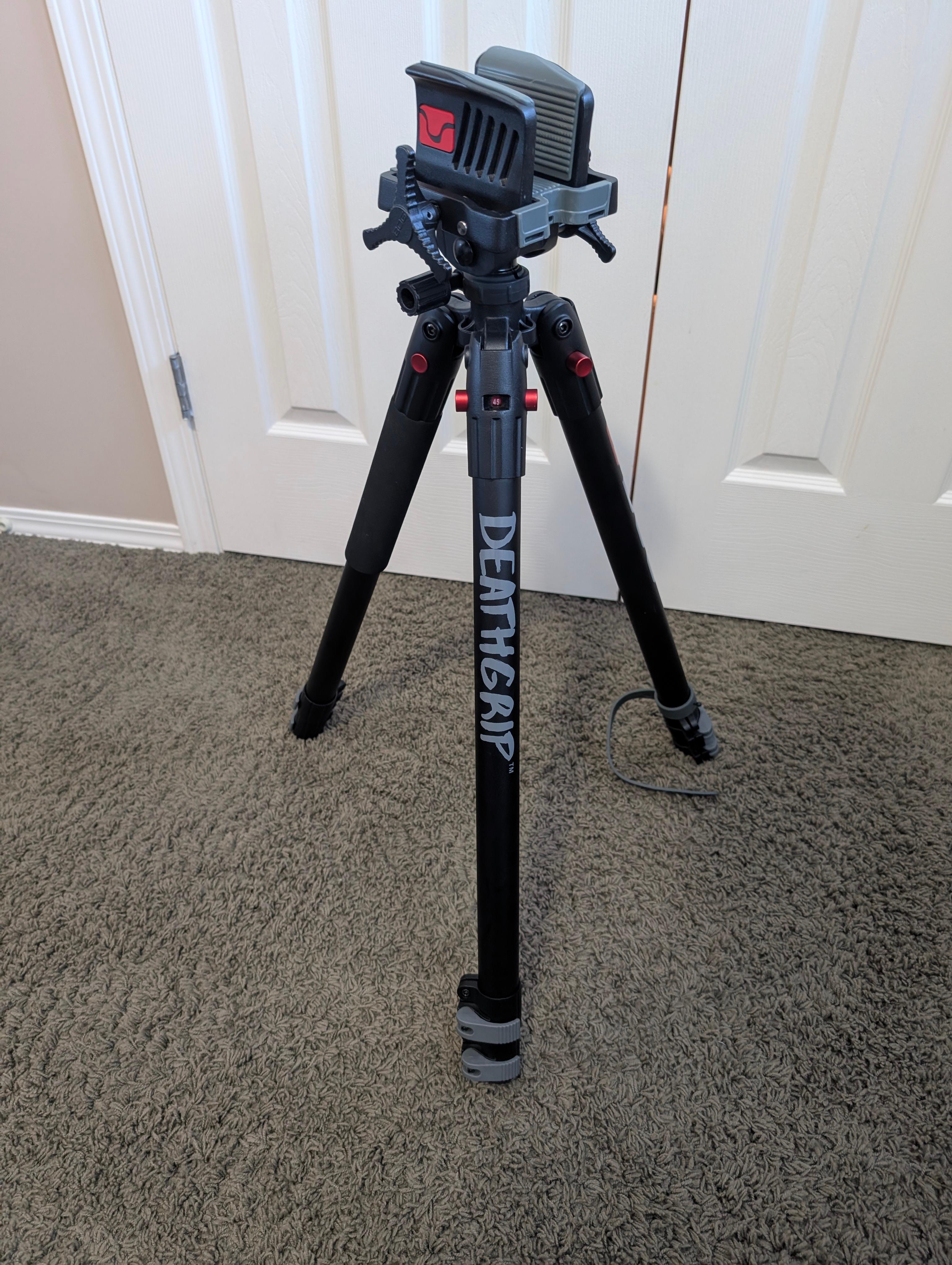 Photo of Bog Deathgrip Tripod 