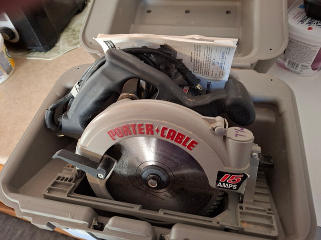 Photo of PORTER CABLE 7 1/4 CIRCULAR SAW ...HARDLY USED