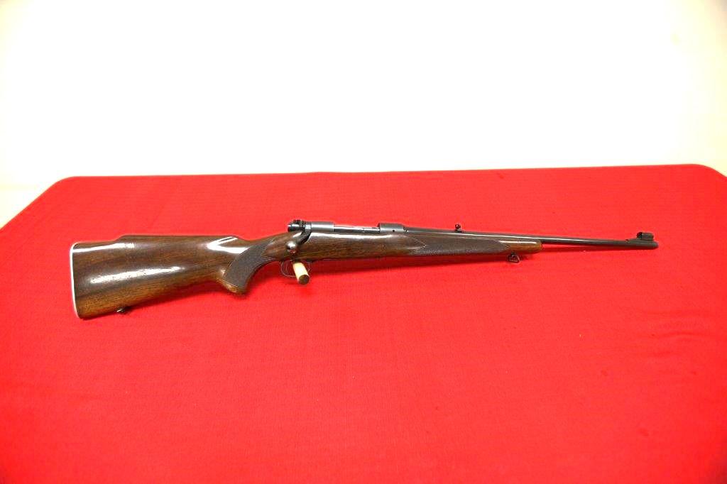 Photo of Winchester pre 64 Model 70 Featherweight - 270 Win 