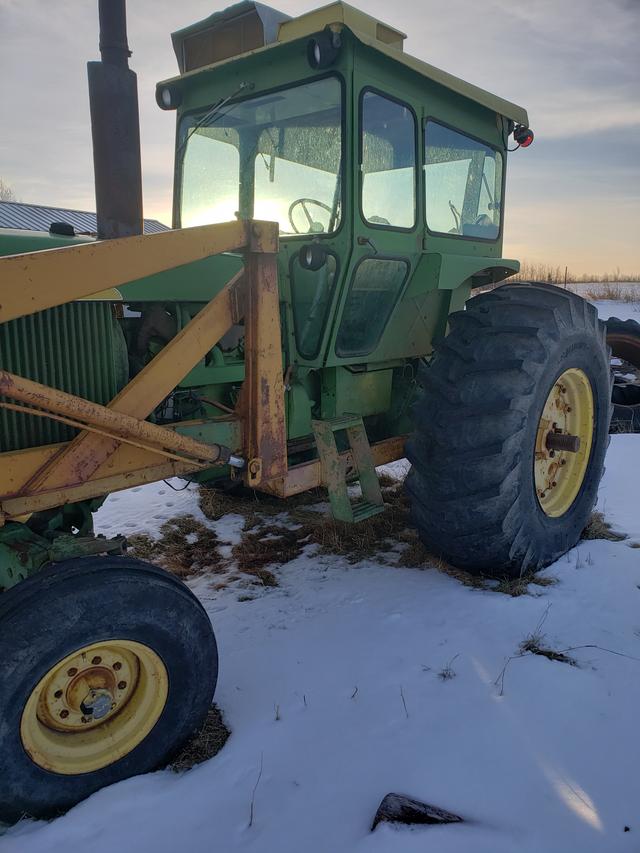 Photo of 1979 John Deere 4520 Tractor 