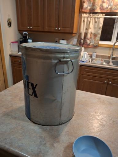 Photo of VINTAGE PRIMEX METAL CONTAINER (REDUCED) - 2