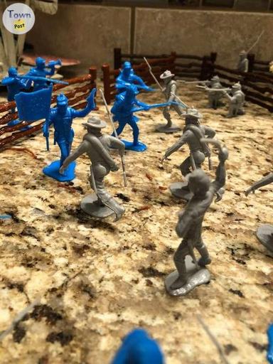 Photo of Civil war Plastic Soldiers blue and grey - 2