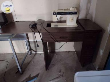 Photo of Singer Sewing Machine 290C with Cabinet   - 1