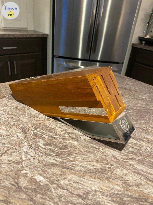 Photo of Brand New Dalstrong Knife Block