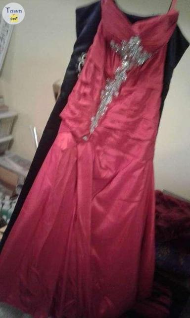 Photo of Long red evening dress - 1