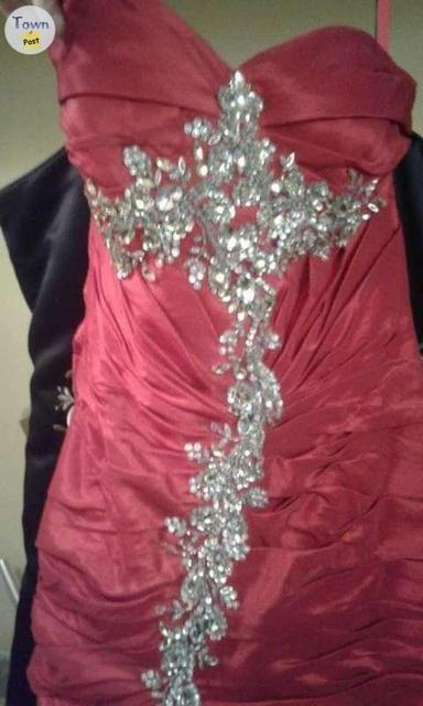 Photo of Long red evening dress - 2