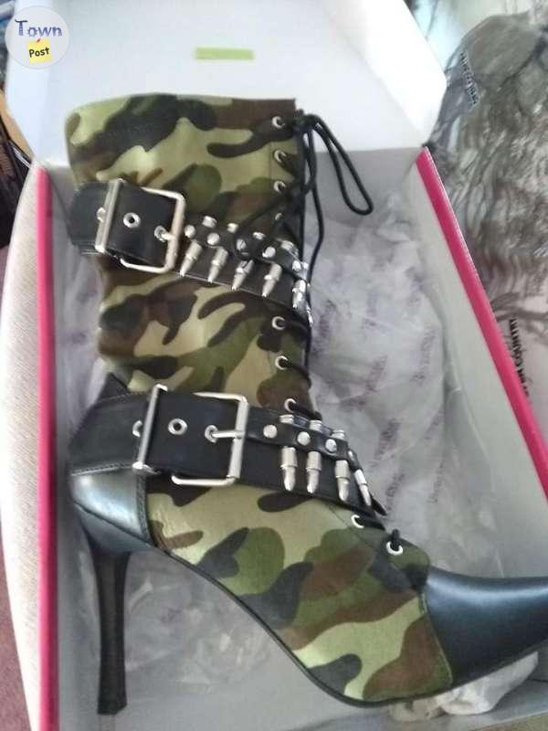 Photo of Ladies camouflage fashion boots