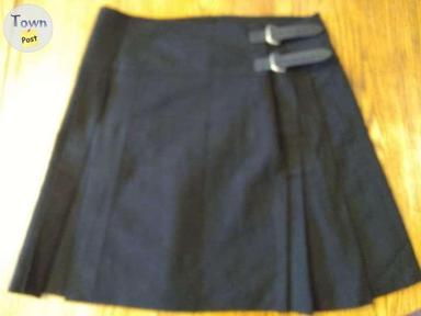 Photo of Ladies plain black kilt/skirt  - 1