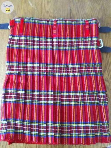 Photo of 1 Men's Royal Stewart tartan kilts - 2