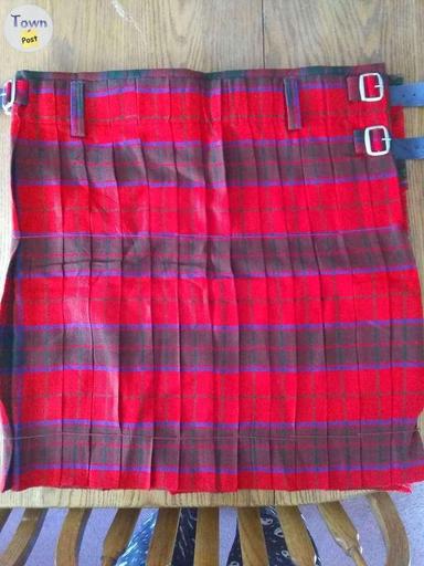 Photo of 2 Men's Scottish Rose tartan kilts  - 2