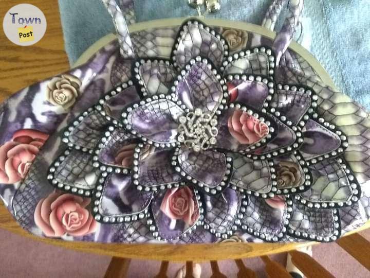 Photo of Gorgeous brand new purse