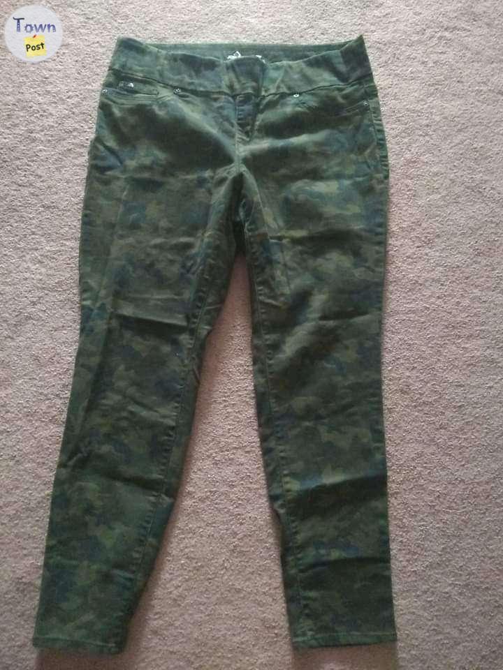 Photo of Jordache brand camo pants 