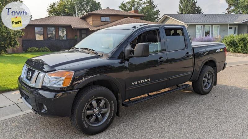 Photo of 2014 Nissan Titan Pro4X Loaded only 49000km.