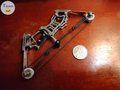 Photo of  Mini Compound Bow and Arrows Set  Pocket Bow  New  - 2