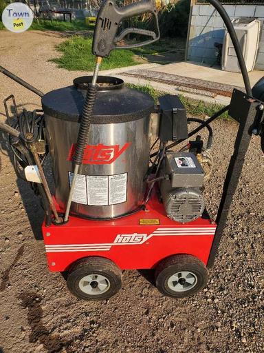 Photo of Hotsy 560SS Pressure Washer  - 1