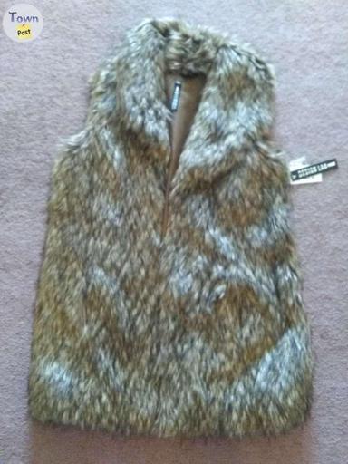 Photo of Brand new faux fur vest  - 1