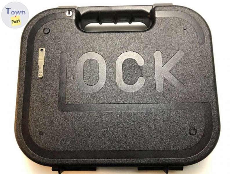 Photo of Glock. OEM lockable Glock case