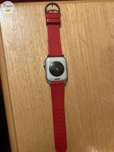 Photo of Apple Watch SE 40 MM Aluminum Case - 2