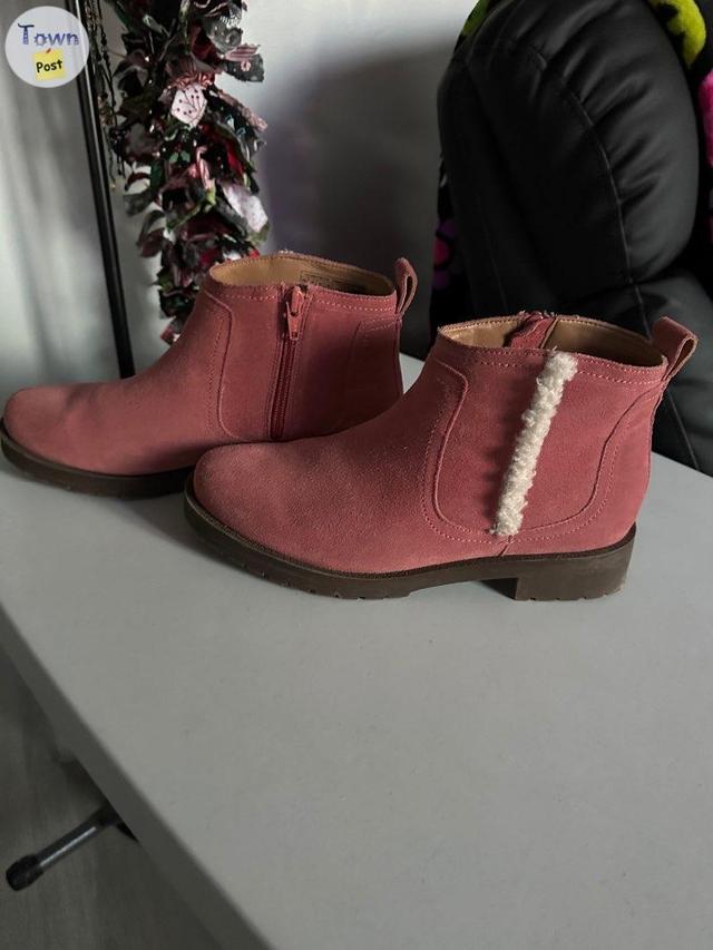 Photo of Ladies Boots