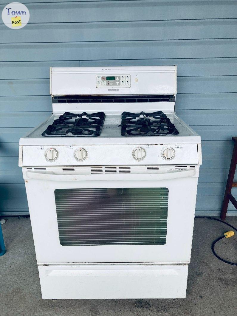 Photo of Maytag gas oven-Working