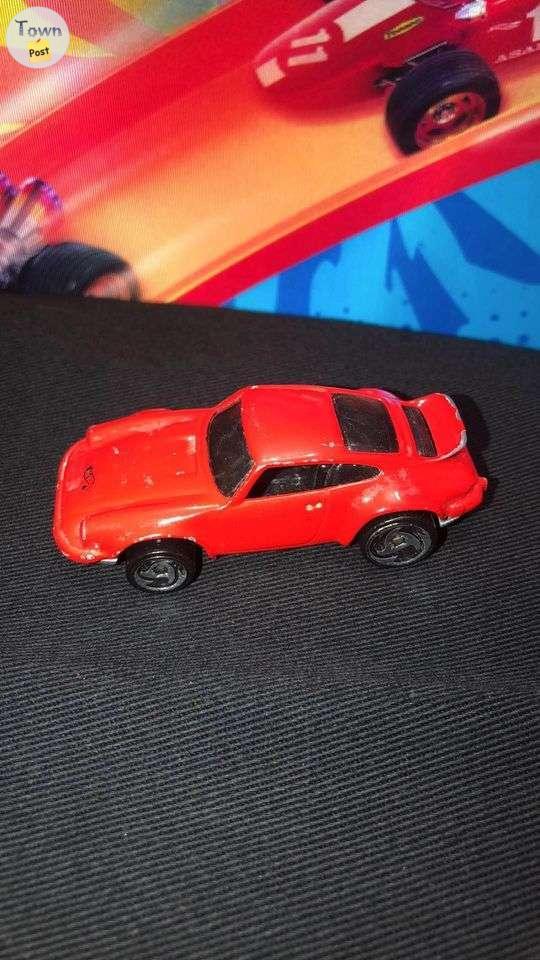 Photo of Hot Wheels 911 Red Porsche 1974 edition.