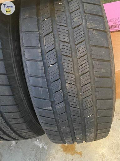 Photo of Michelin Defender LTX M/S LT 265/70R17 - 1