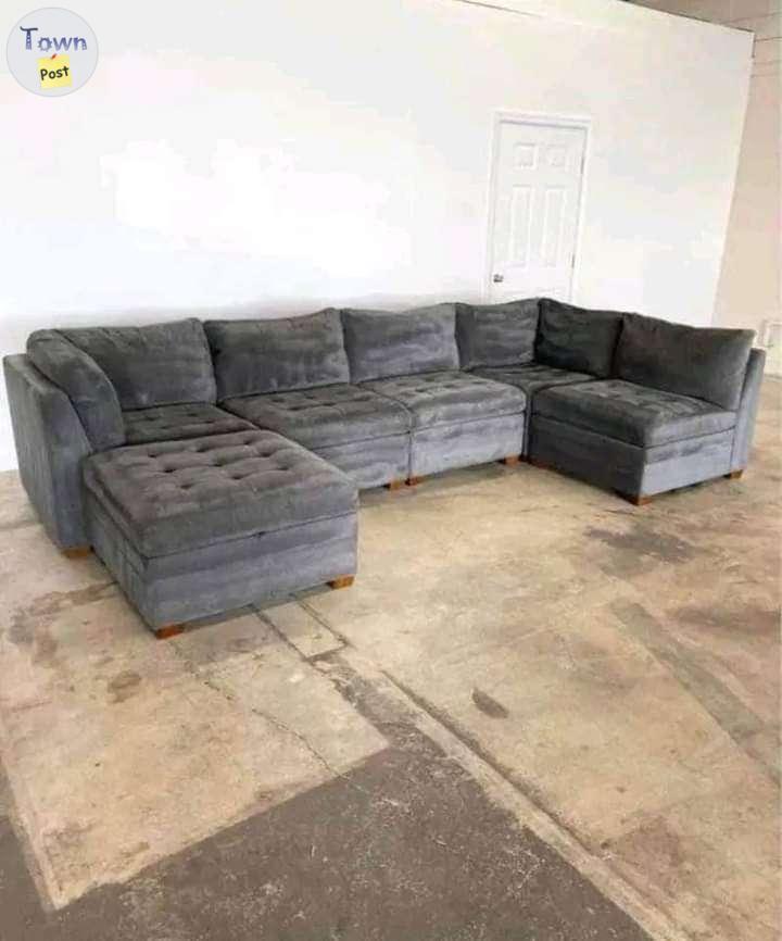 Photo of 6pc Tisdale modular sectional