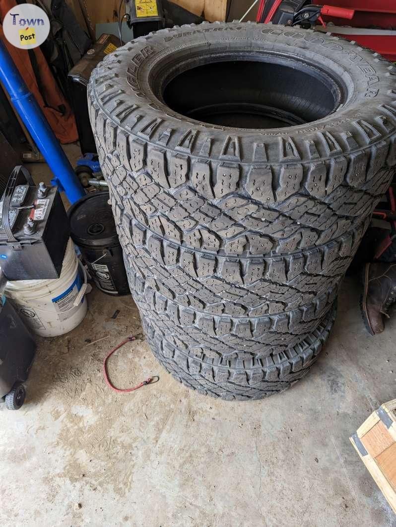 Photo of 4 265/70R17 Duratracs