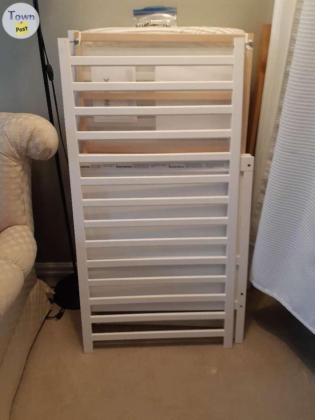 Photo of Crib (used,excellent condition) 