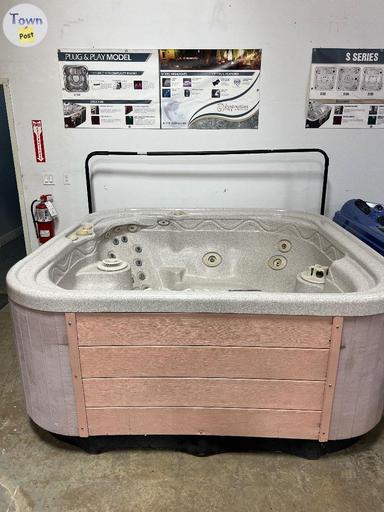 Photo of Hot Tub - 1