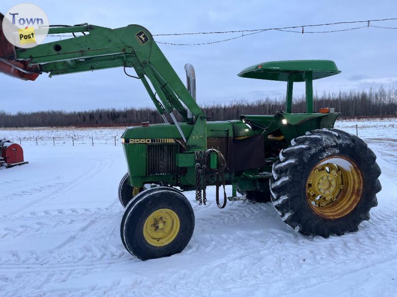 Photo of John Deere 2550