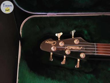 Photo of Peavey 5 string bass - 2