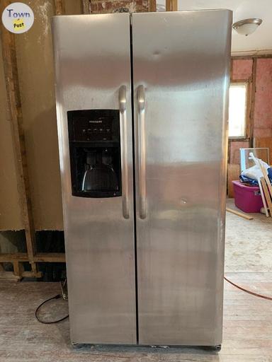 Photo of Fridge/freezer - 1