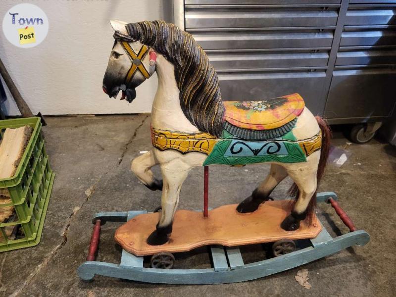 Photo of 1930s carousel horse