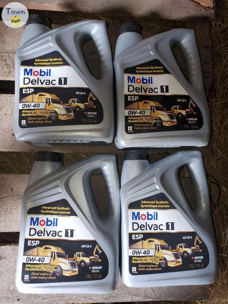 Photo of Mobile Oil delvac 0/40 oil