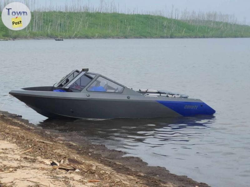 Photo of Jetboat Coyote 180 Predator