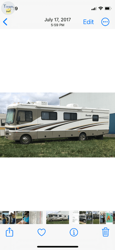 Photo of 2004 Fleetwood Bounder 32W - 1