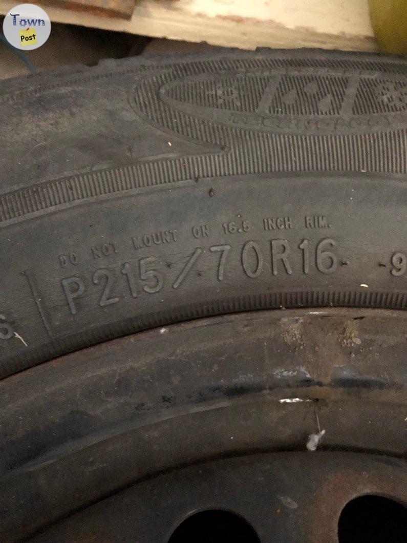 Photo of Goodyear tires and rims from 2008 Honda Odyssey 