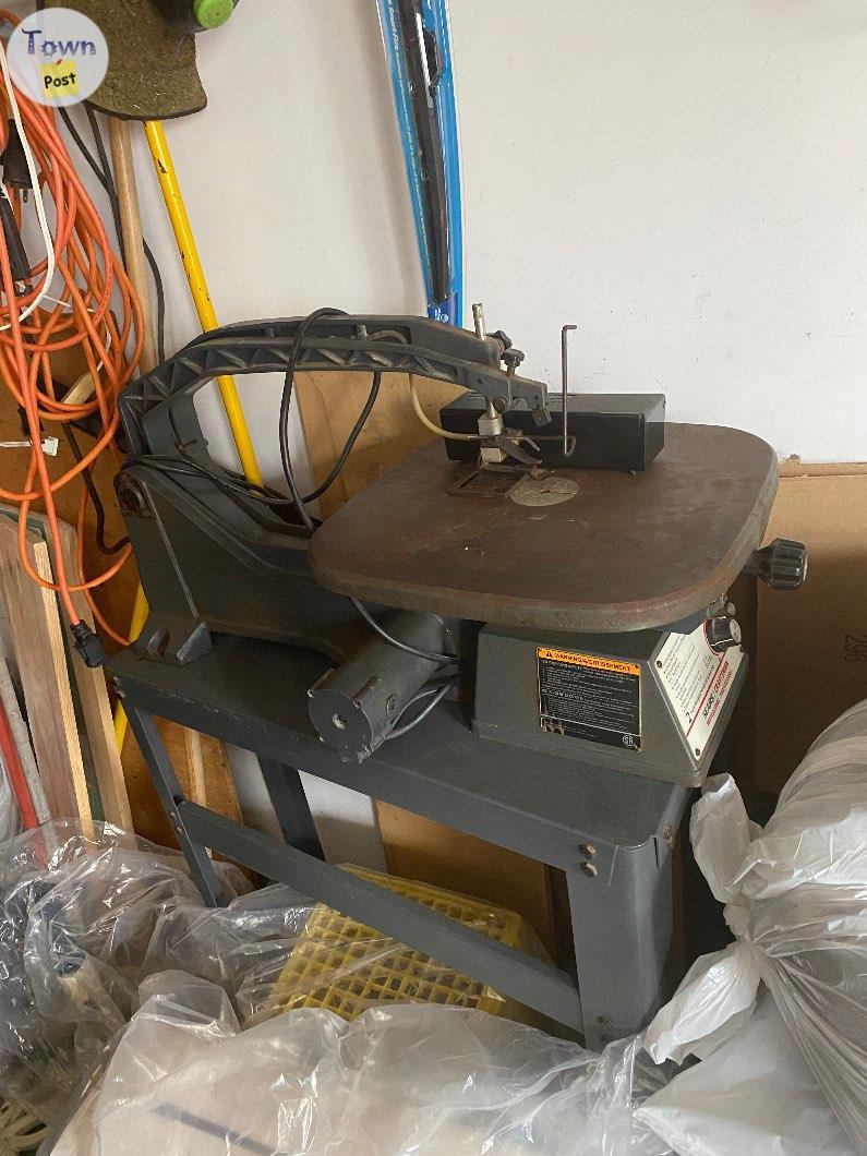 Photo of Craftsman scroll saw 