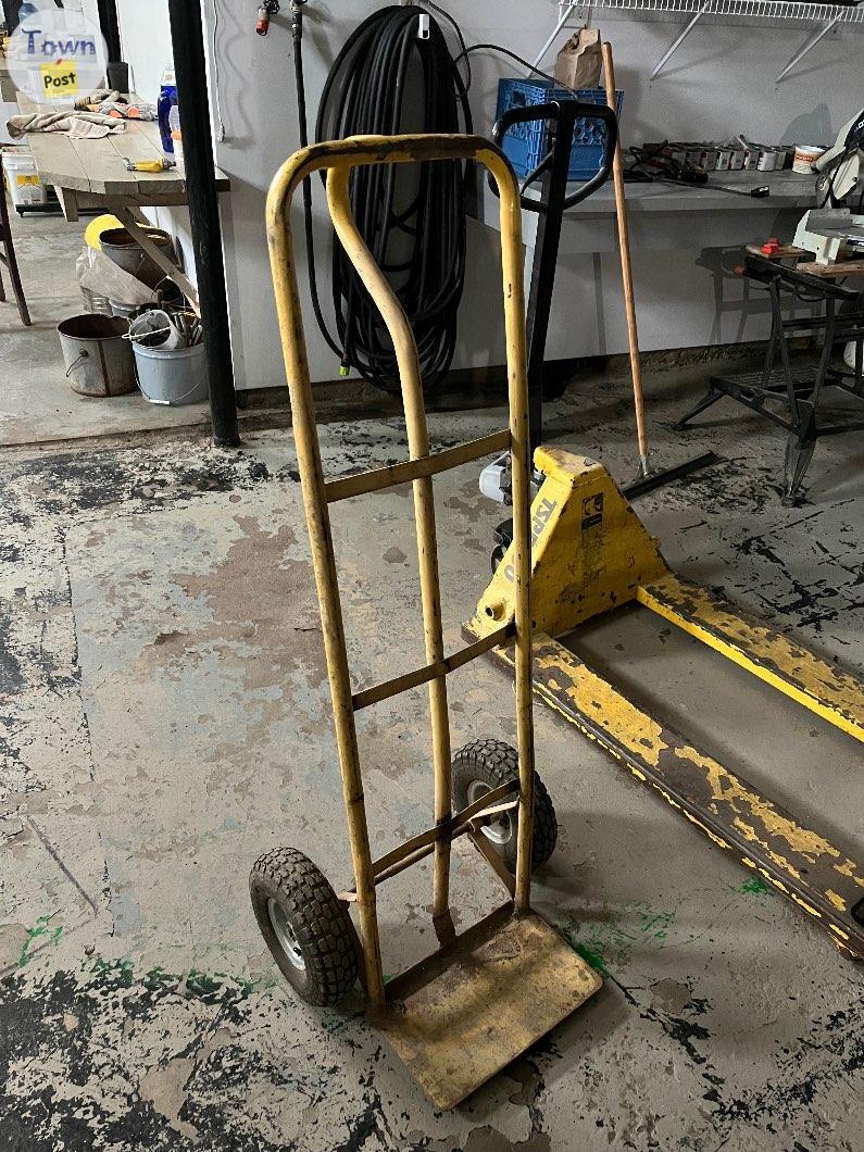 Photo of 5500 lbs. pallet jack