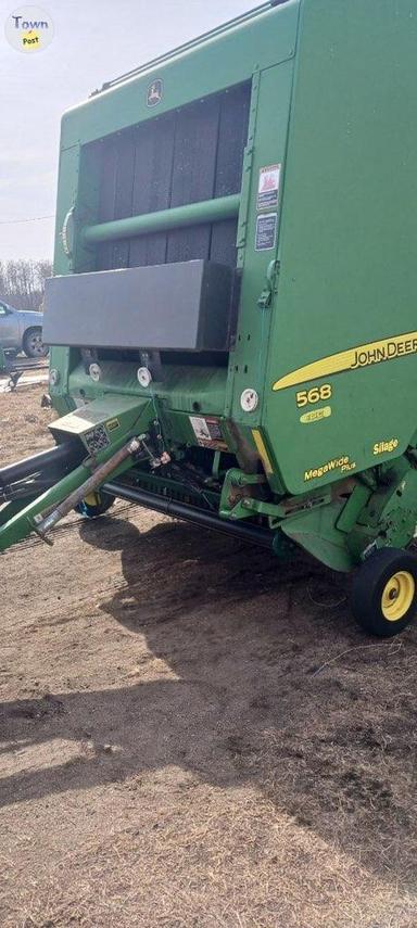 Photo of 2008 John Deere 568 Round Baler - 1