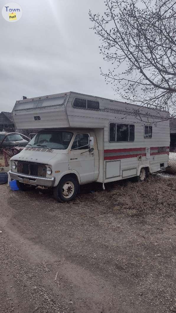 Photo of 1976 Dodge motorhome 