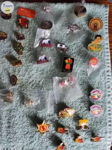 Photo of Pins and buttons collection  - 2