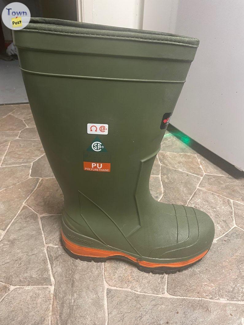 Photo of Baffin Ice Bear boots