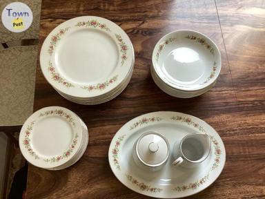 Photo of TOWNE HOUSE FINE CHINA - 1