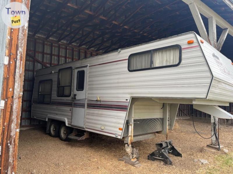 Photo of 1990 Travelaire Rustler 5th wheel For sale! 4500.00