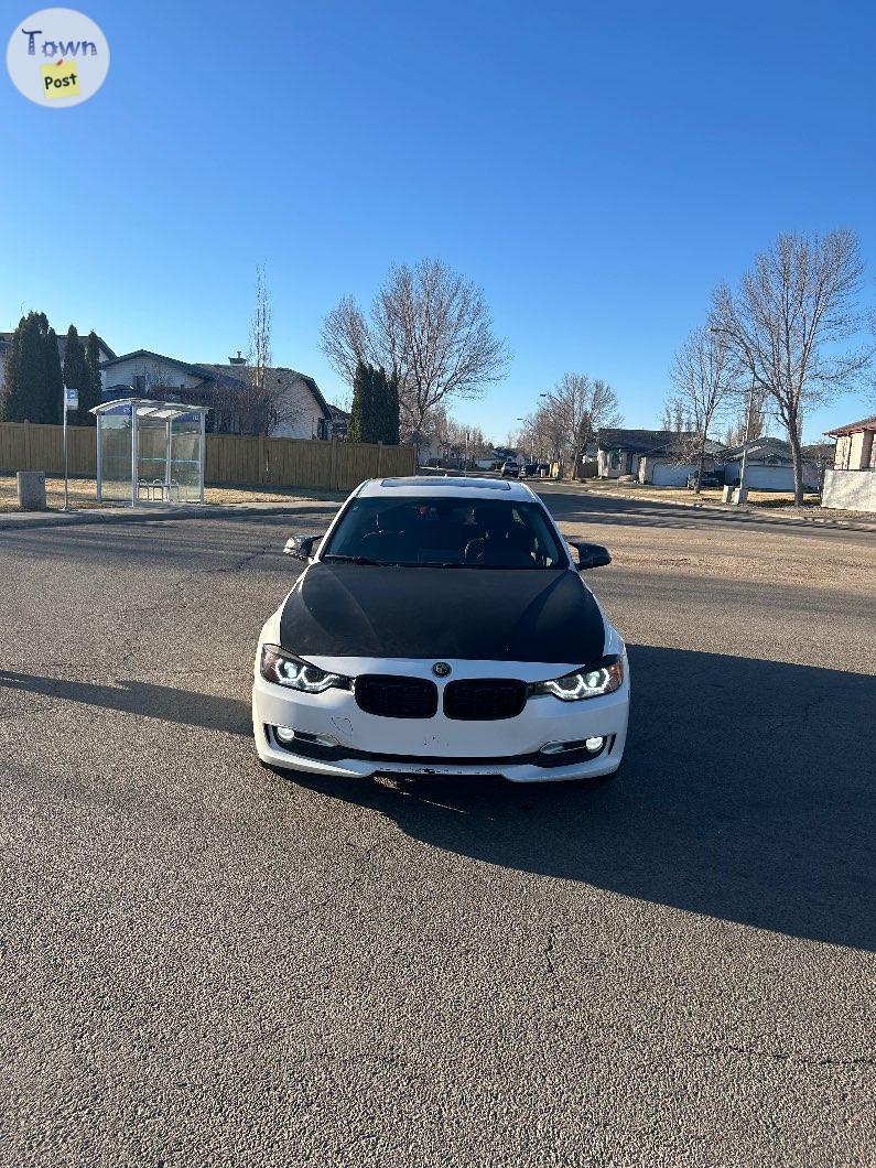 Photo of 2012 BMW 320i 