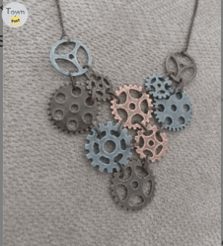 Photo of 3 unique necklaces 